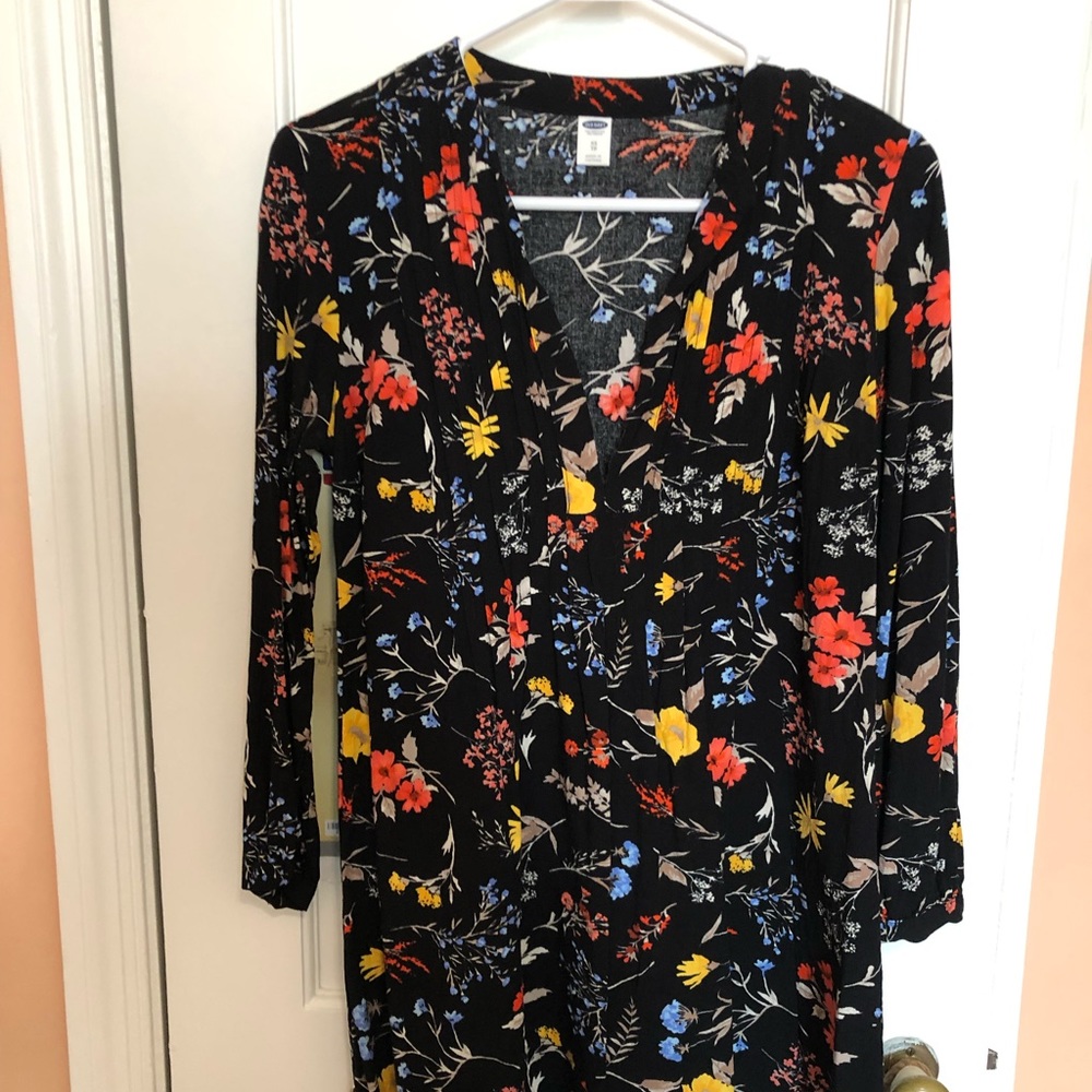 Old Navy Floral Long Sleeve Dress